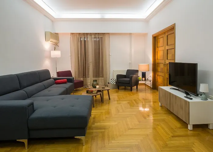 Capricorn - Luxurious Apartment In Kolonaki